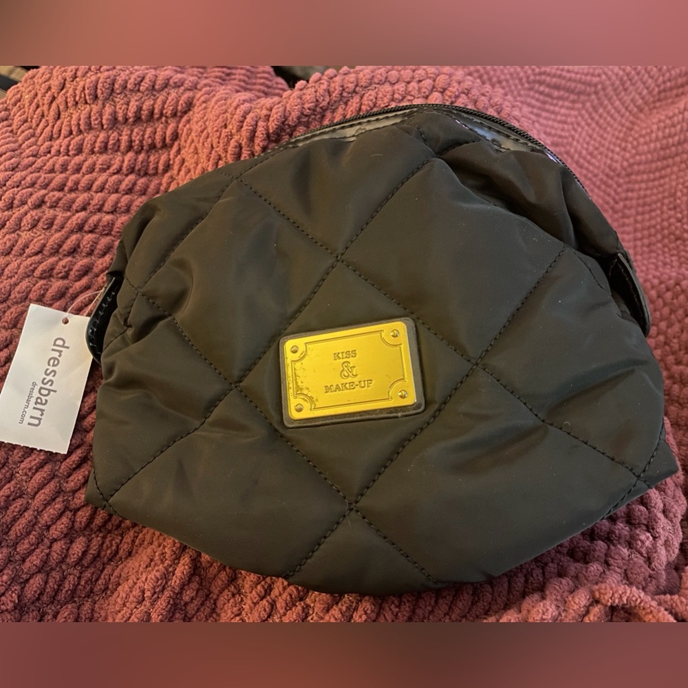 NWT DressBarn Kiss & Makeup Quilted bag
